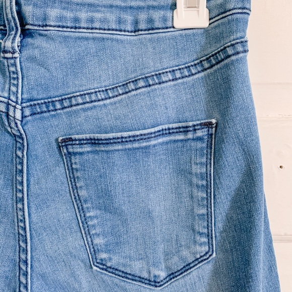 Light wash high-waisted skinny jeans - Picture 6 of 6